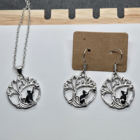 Silver Tonw Black Cat Reach Tree Of Life Necklace Earrings Set - Picture 3 of 16